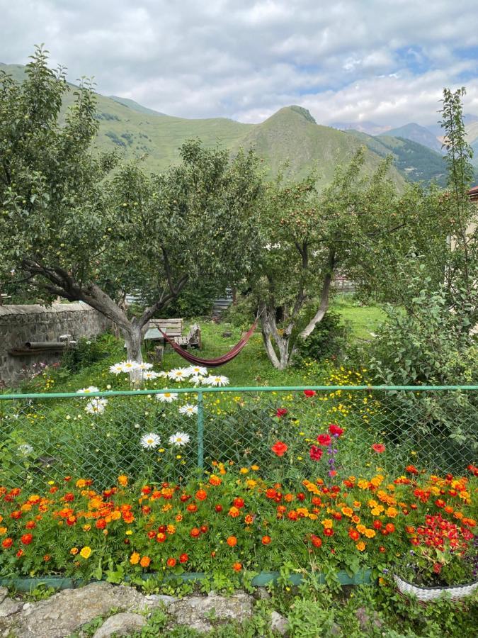 Dato Khetaguri Apartment Kazbegi Exterior foto